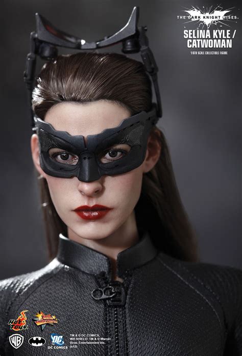 Toyhaven Hot Toys The Dark Knight Rises 1 6th Selina Kyle Catwoman Collectible Figure Preview