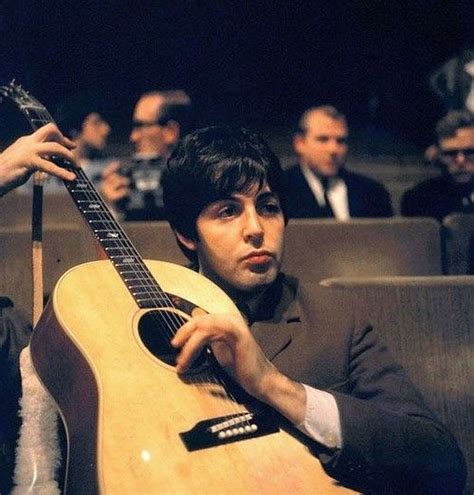 Paul Mccartney With His 64 Epiphone Texan At The Abc Theatre