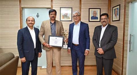 secl finance director  choudhary received  cfo award