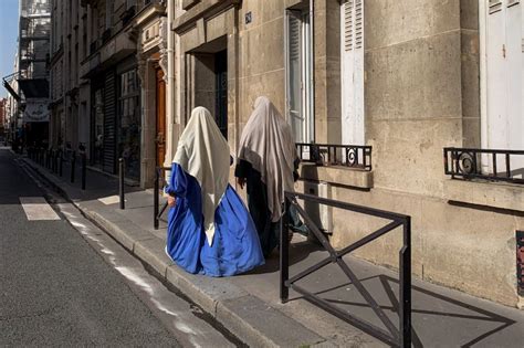 Le Conseil D Etat Se Prononce Sur L Interdiction De L Abaya La Poste