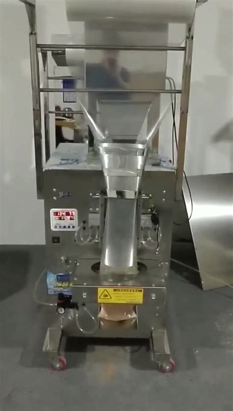 Fully Automatic Vertical Potato Chips Packaging Machine With Nitrogen