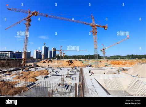 Construction site scene Stock Photo - Alamy