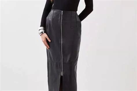 Amanda Holden 53 Sports Skimpy Green Bikini As She Lounges Around On Boat Daily Star