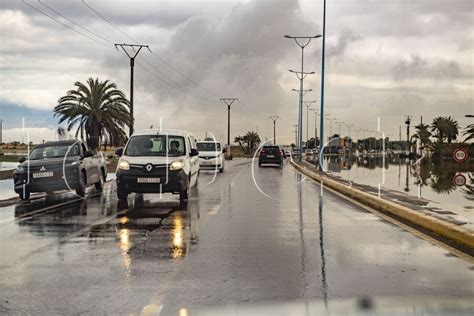 Tr S Fortes Averses Orageuses Gr Le Et Rafales De Vent Sous Orages De