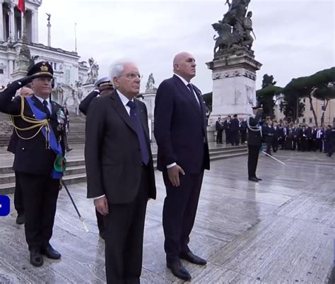 2 Giugno Mattarella Costituzione Saggia E Lungimirante L Attacco