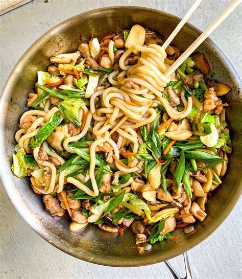 Chicken And Veggie Stir Fry With Udon Noodles Yeji S Kitchen Stories