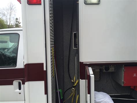 2004 Wheeled Coach Ford E 450 Ambulance Used Truck Details