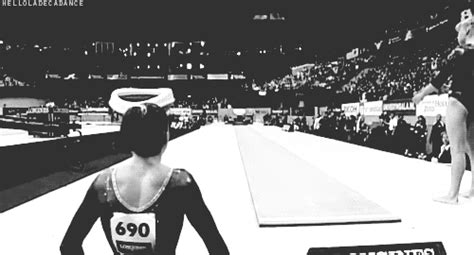 Mustafina Coachingencouraging Nabieva During Vaul Tumbex