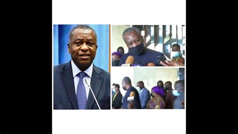 Nigeria S Foreign Affairs Minister Onyeama Walks Away When Asked About