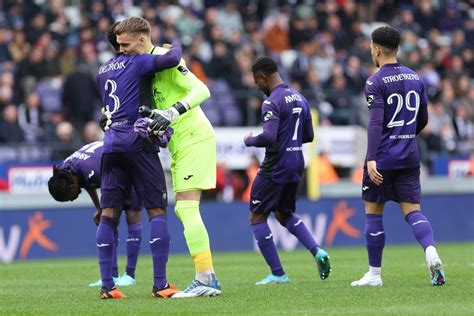 Enorme Verslagenheid Bij Anderlecht Misschien Kan Ik Nog Met De Rsca