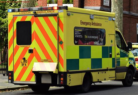 London Ambulance Service Mercedes Sprinter Emergency Amb Flickr