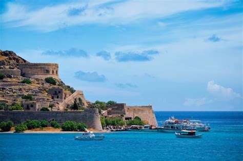 Premium Photo | Island of spinalonga, crete, greece