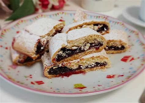 BISCOTTI ARROTOLATI DI NONNA dolce ripieno marmellata Cucinare è come