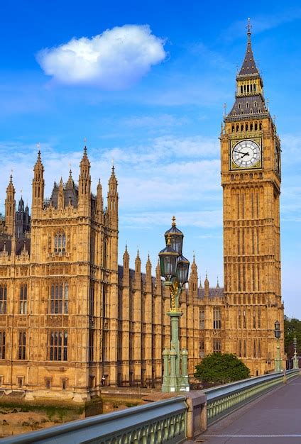 Premium Photo Big Ben Clock Tower In London England