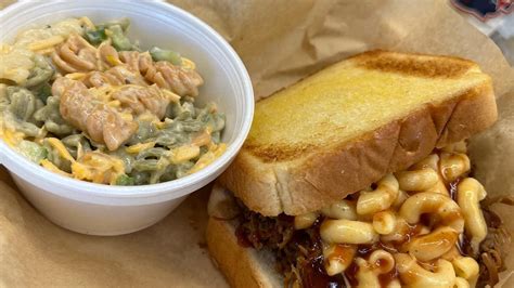 Knoxvilles Top Bun Food Truck Offers Top Gun Themed Sandwiches