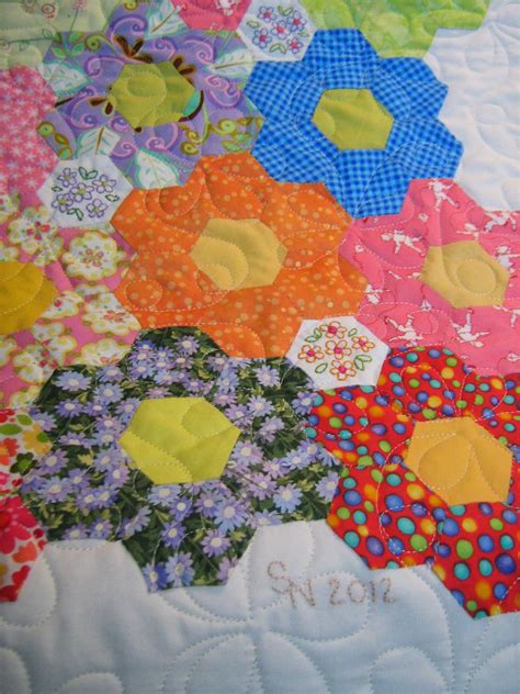 Inch By Inch Quilting Grandmothers Flower Garden Quilt By Sharon