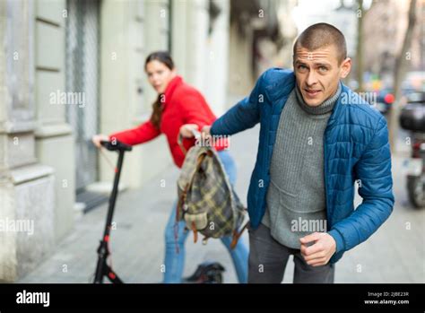 Male Thief Hi Res Stock Photography And Images Alamy