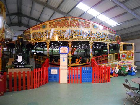 1950s Caterpillar Ride Folly Farm Traditional Fun Fair Th Flickr