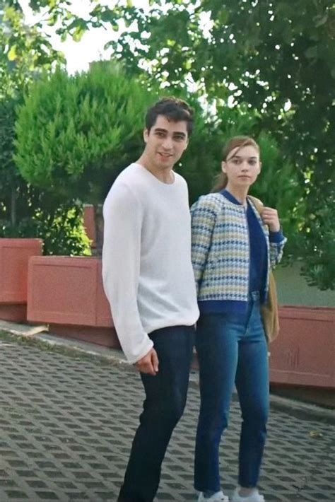 Ferit and Seyran Mert Ramazan Demir and Afra Saraçoglu 6 Bölüm