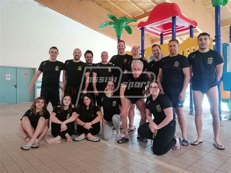 Nuoto Assisi Nuoto Master Protagonista Ai Campionati Regionali Di