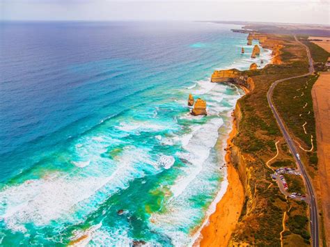 Where Does The Great Ocean Road Start And Finish