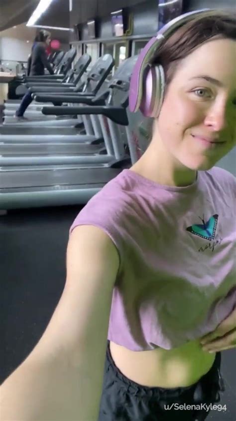 Flashing My Tits At The Gym For Your Monday Motivation