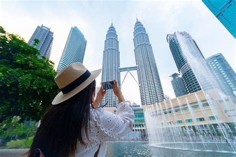 Private Kuala Lumpur Tour Skip The Line Petronas Twin Towers And City