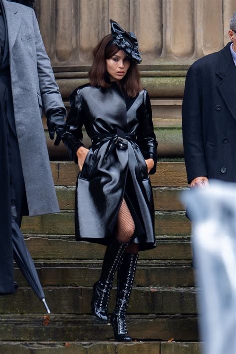 Zoë Kravitz - "The Batman" Set in Liverpool 10/12/2020 • CelebMafia