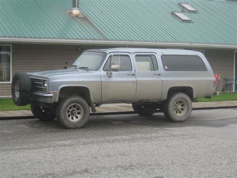 Chevrolet Suburban Late 80s Suburban Spotted In Alaska Rea Flickr