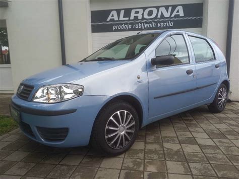 Fiat Punto 1 2i 111 250 Km KLIMA SERVISNA II VLASNIK 5 VRATA KARTICE