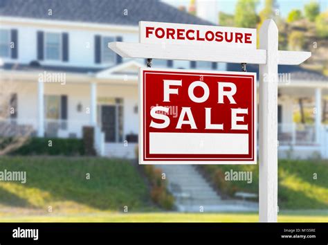 Foreclosure Signs Hi Res Stock Photography And Images Alamy