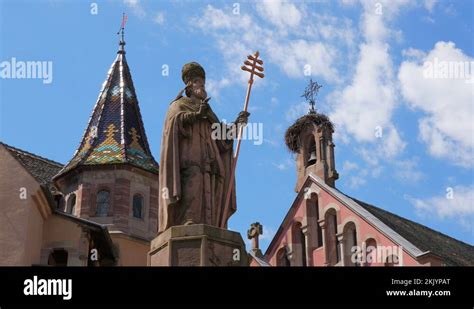 Statue Of Leo Stock Videos And Footage Hd And 4k Video Clips Alamy