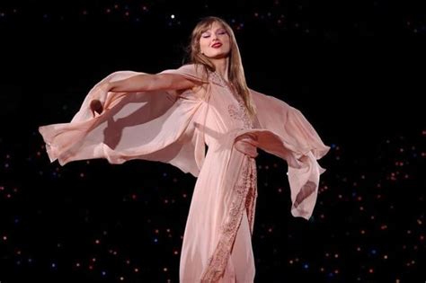 Taylor Swift la mujer con más álbumes 1 en la lista de Billboard e