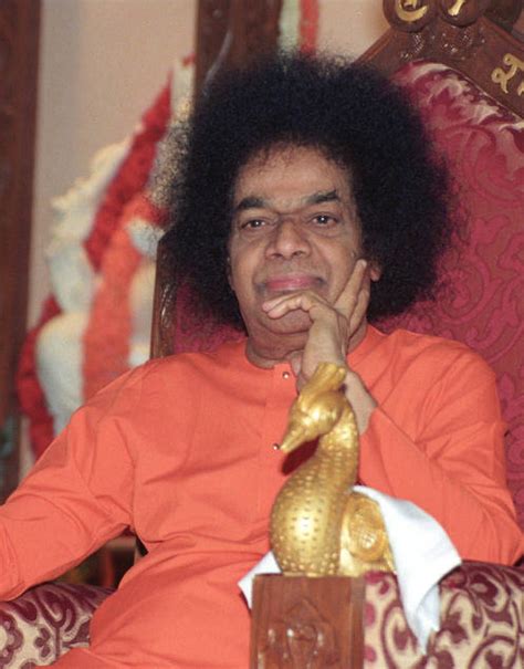 Astonishing Compilation Of Full 4K Sathya Sai Baba Pictures Over 999