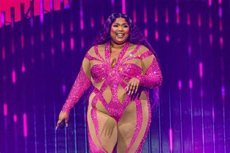 Lizzo Sparks Backlash With Chrisean Rock Halloweens Costume