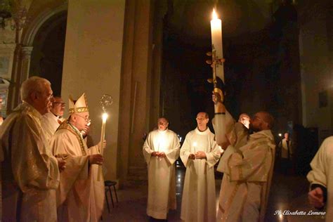 Pasqua Veglia Pasquale Nella Cattedrale Di Terni Diocesi Di Terni