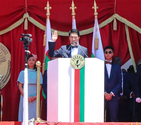 A Madagascar Andry Rajoelina Investi Officiellement Pour Un Nouveau