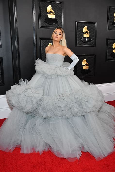 Ariana Grande Has A Disney Princess Moment In Giambattista Valli At The