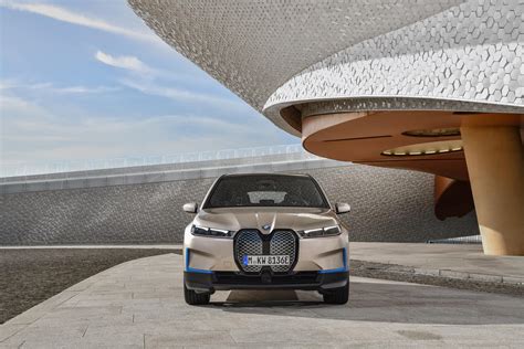 World Premiere Bmw Ix With Miles Electric Range And Hp