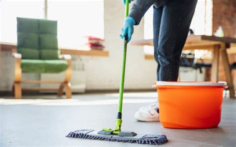 Tratamento E Limpeza De Pisos Super Passos