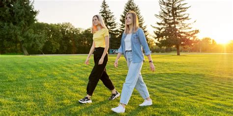 good posture  walking cayatch