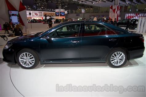 2015 Toyota Camry - Moscow Live