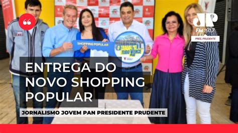 Entrega de permissão de uso a comerciantes do novo Shopping Popular