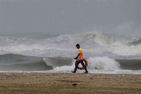 Over Half A Million People Evacuated As Cyclone Mocha Barrels Towards