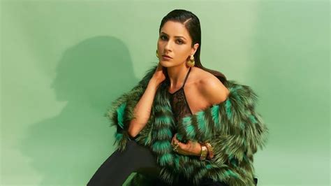 Shehnaaz Gill Exudes Sensual Glamour In Lacy Bralette Pantashoes And Fur Coat For New