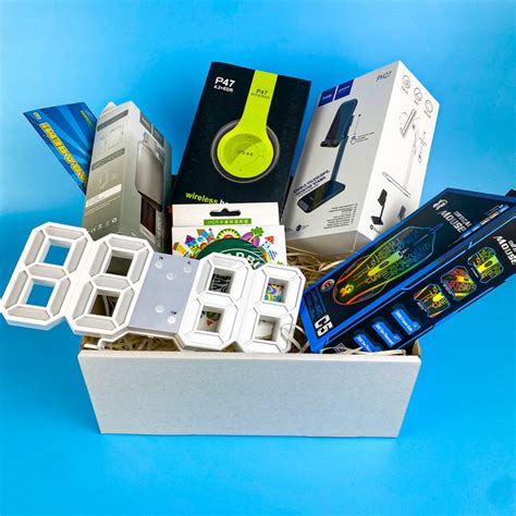 Gadget Box (Гаджет Бокс) - сюрприз-бокс подарочный набор с гаджетами и ...