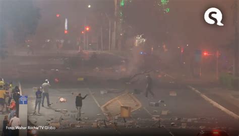 Bolsonaristas Radicais Tentam Invadir Pr Dio Da Pf E Incendeiam Carros