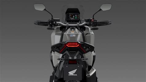 Motorrad Vergleich Honda X Adv Vs Honda Adv