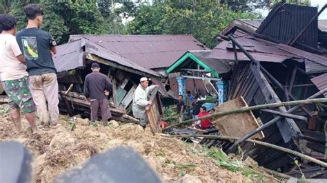 8 Rumah Di Deliserdang Rusak Akibat Longsor Satu Orang Masih Tertimbun