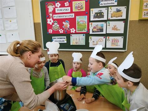 Od Ziarenka Do Bochenka Zaj Cia W Przedszkolu Publiczna Szko A